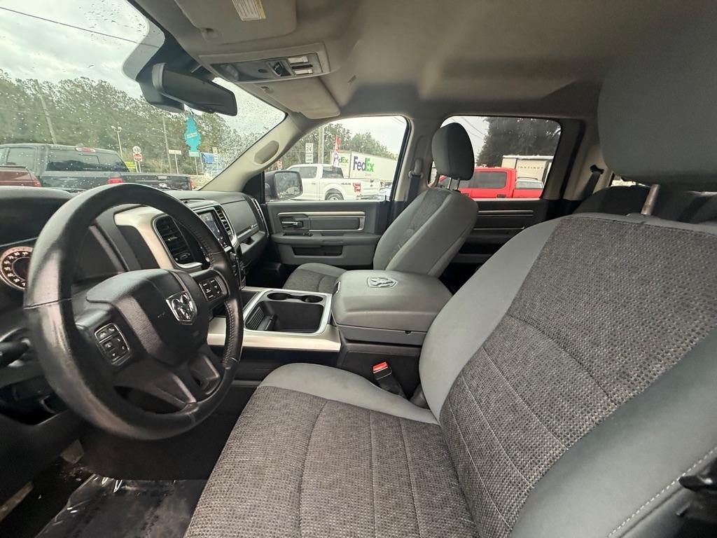 RAM 1500 Big Horn 4x4 Crew Cab 5'7" Box 2018