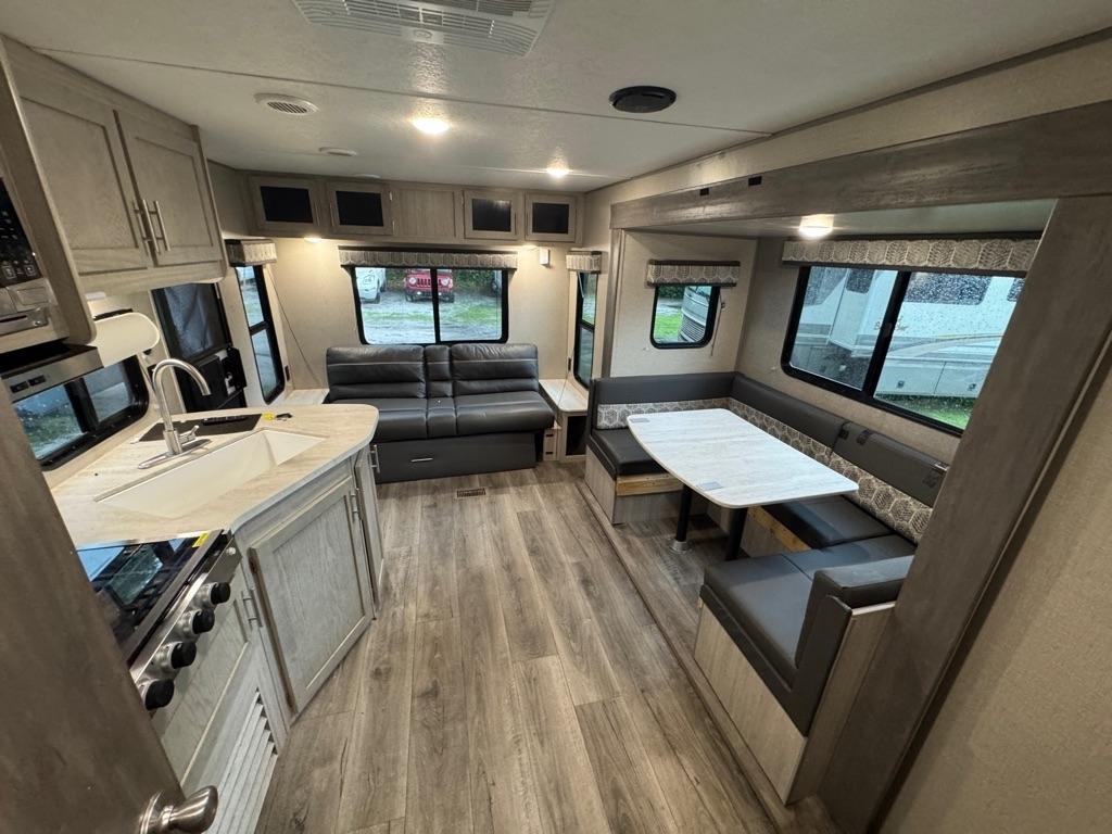 Coachmen Catalina  2023