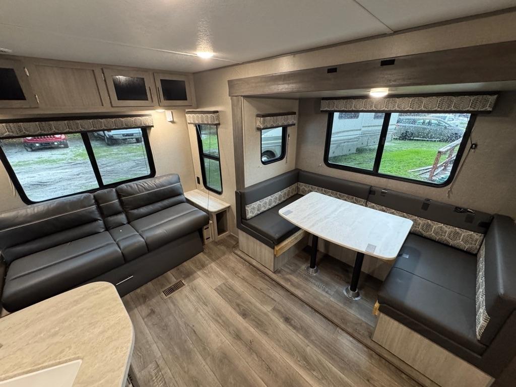 Coachmen Catalina  2023