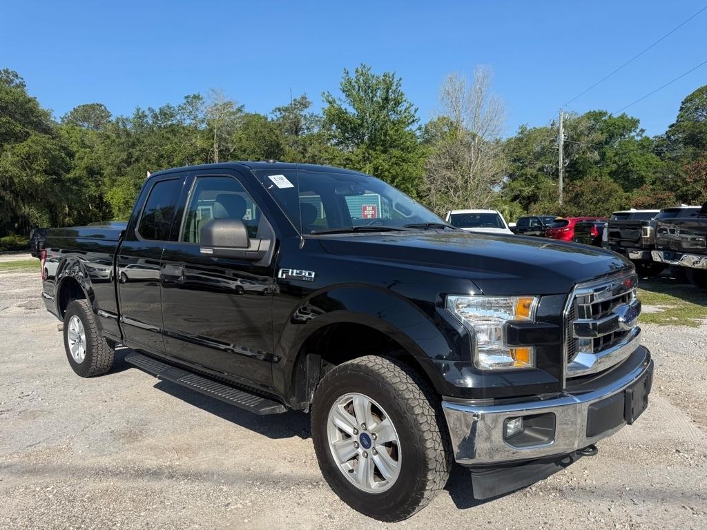 Ford F-150 Lariat 4WD SuperCab 8' Box 2017