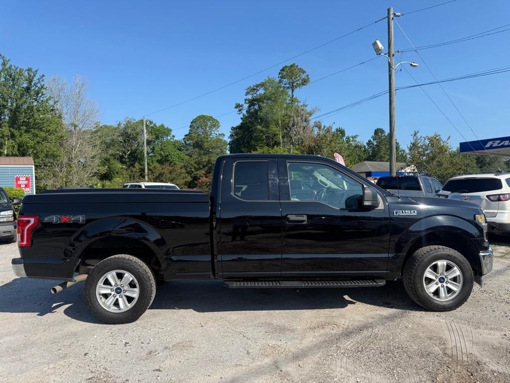 Ford F-150 Lariat 4WD SuperCab 8' Box 2017