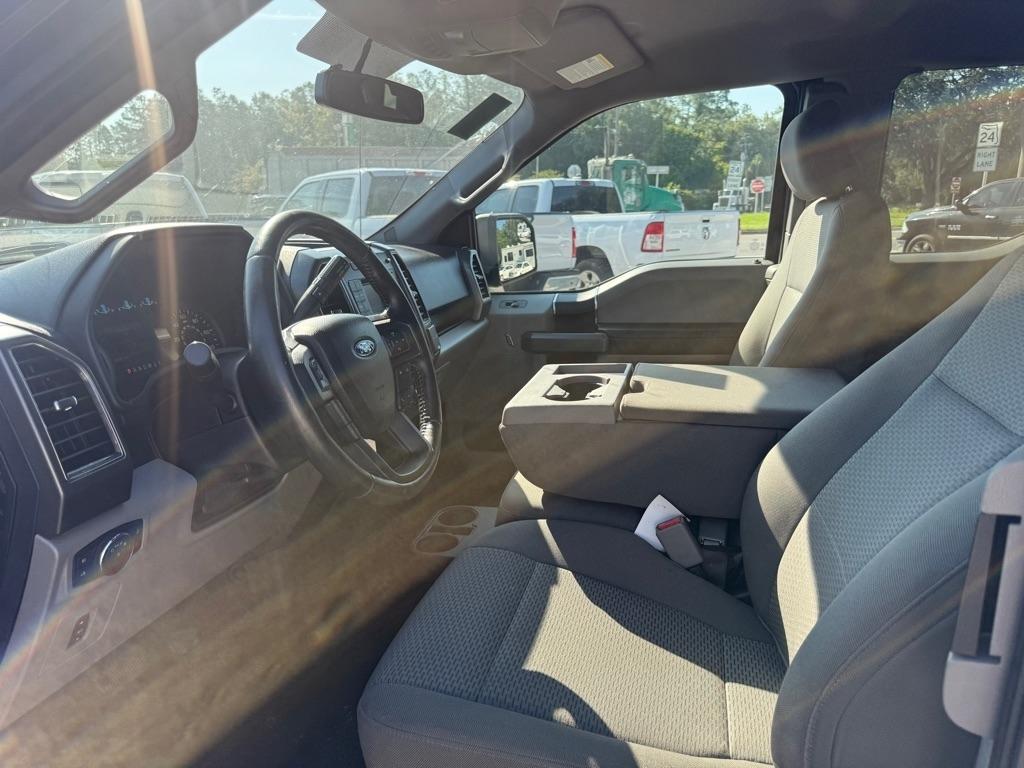 Ford F-150 Lariat 4WD SuperCab 8' Box 2017