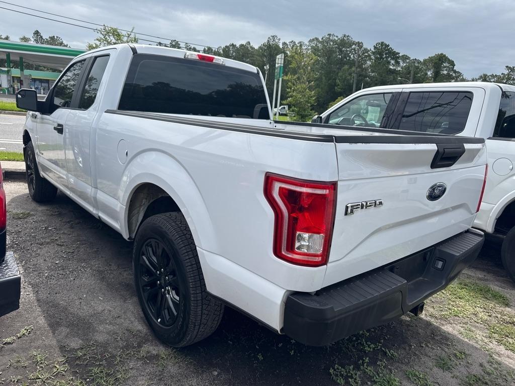 Ford F-150 4WD SuperCab 145" Lariat 2016