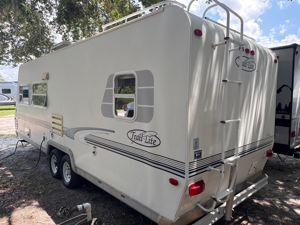 R-Vision Trail-Lite  2000