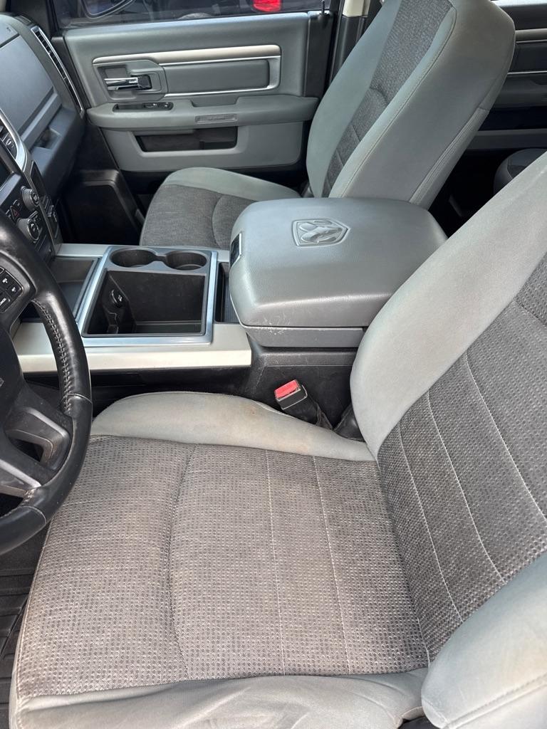 RAM 1500 4WD Crew Cab 140.5" Big Horn 2014