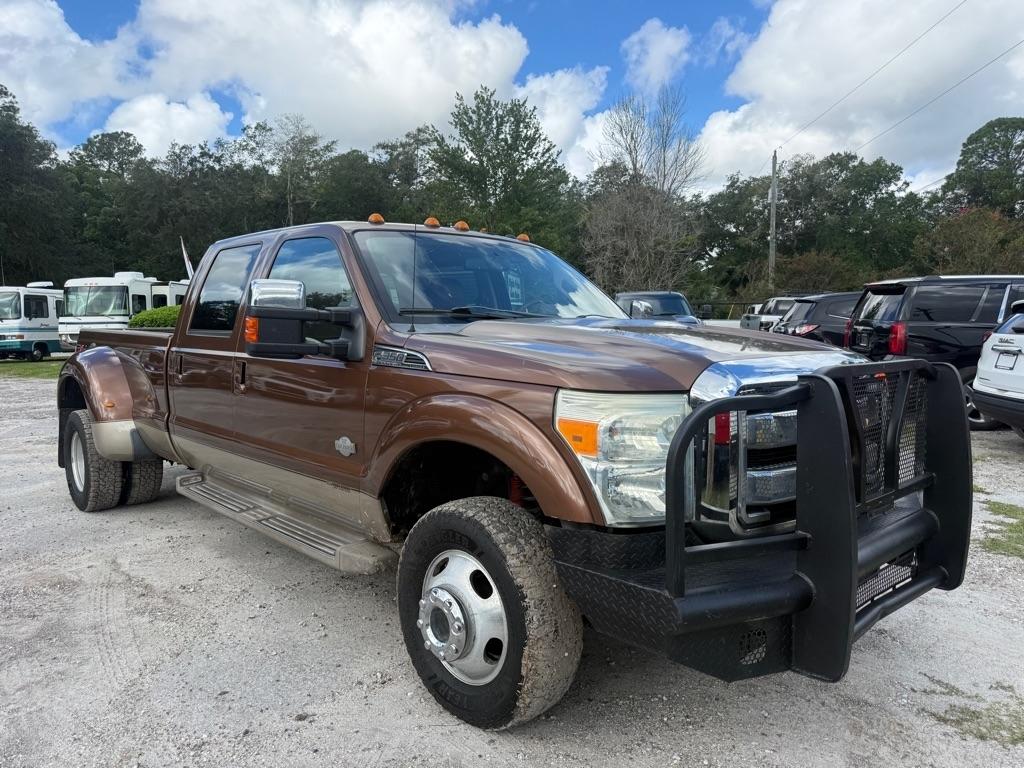 Ford Super Duty F-350 DRW 4WD Crew Cab 172" XL 2011