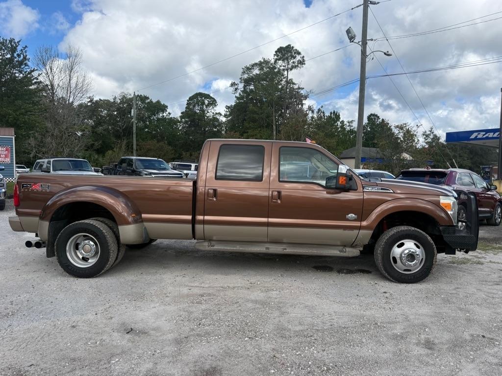 Ford Super Duty F-350 DRW 4WD Crew Cab 172" XL 2011