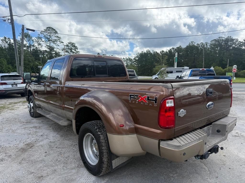 Ford Super Duty F-350 DRW 4WD Crew Cab 172" XL 2011