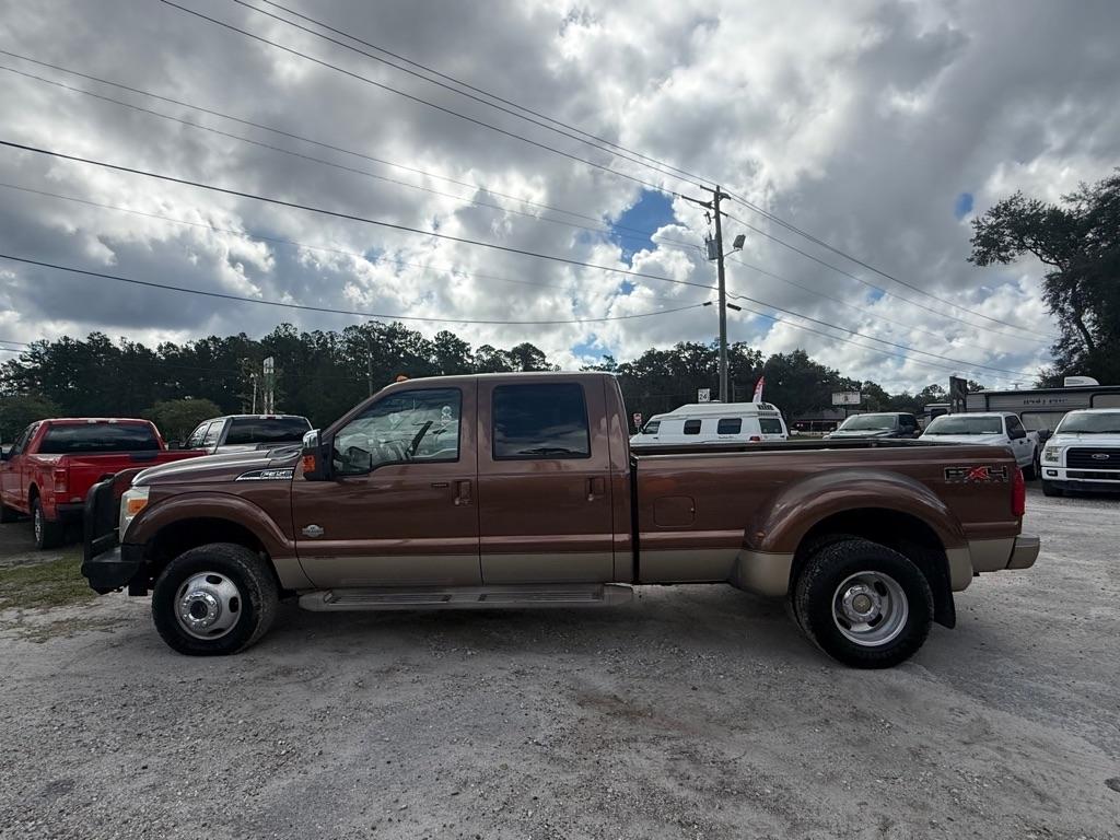Ford Super Duty F-350 DRW 4WD Crew Cab 172" XL 2011