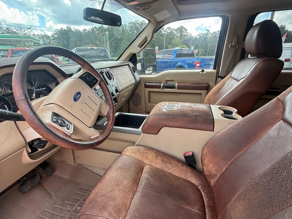 Ford Super Duty F-350 DRW 4WD Crew Cab 172" XL 2011