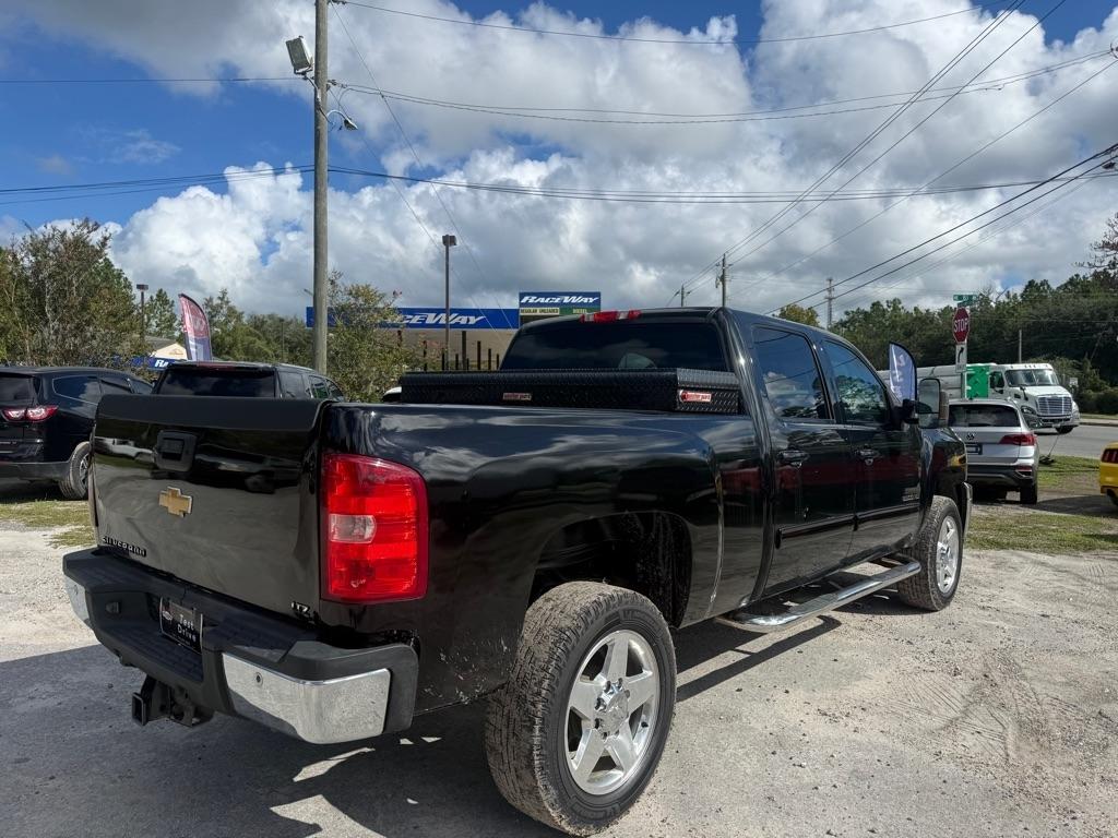 Chevrolet Silverado 2500HD 4WD Crew Cab 153.7" LTZ 2012