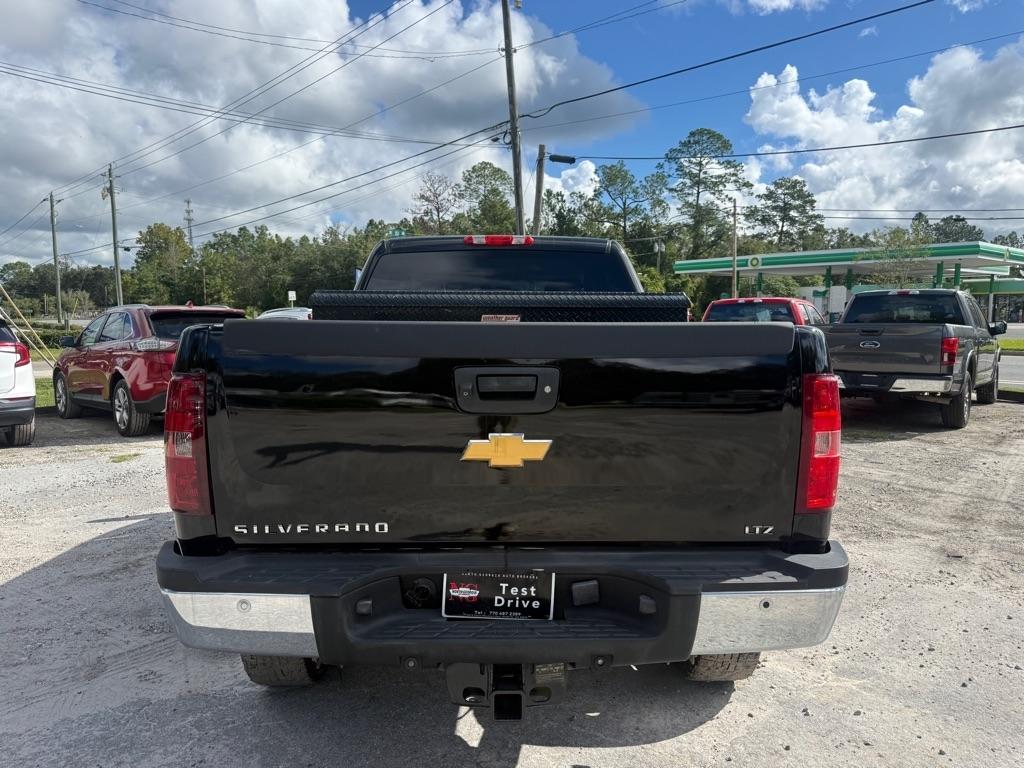 Chevrolet Silverado 2500HD 4WD Crew Cab 153.7" LTZ 2012