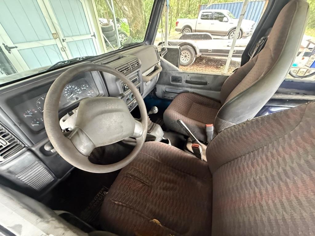 Jeep Wrangler 2dr SE 1999