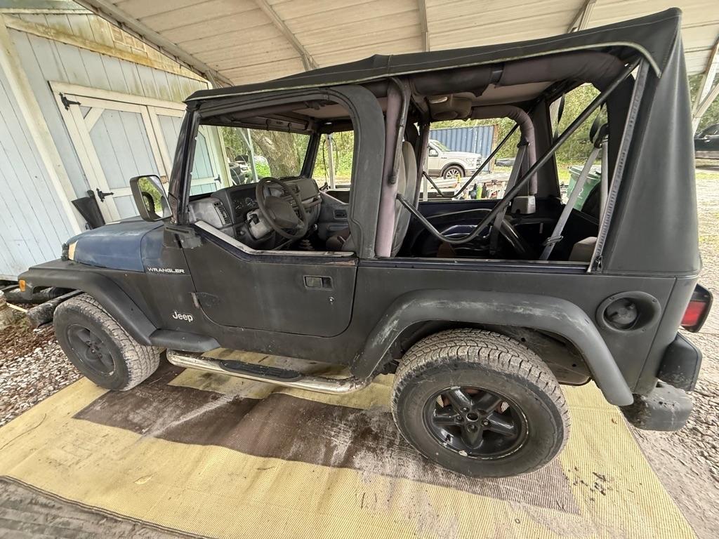 Jeep Wrangler 2dr SE 1999