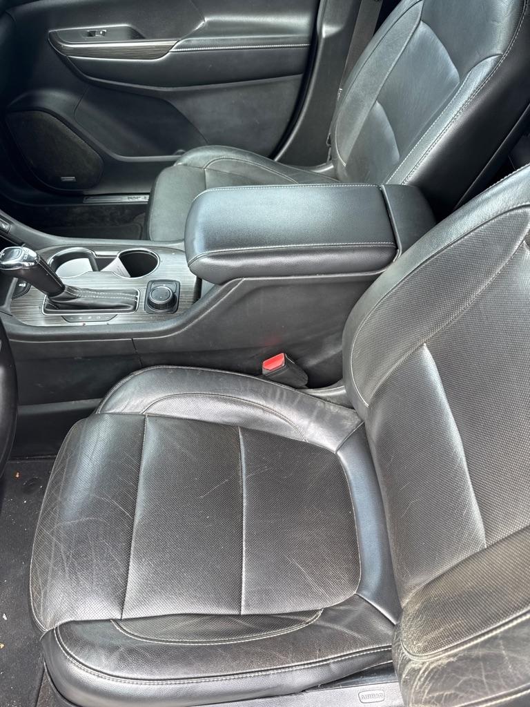 GMC Acadia AWD 4dr SLT w/SLT-1 2019