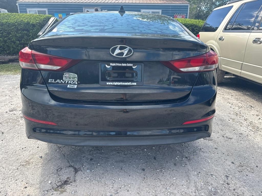 Hyundai Elantra SE 2.0L Auto (Alabama) 2017