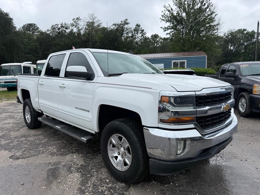 Chevrolet Silverado 1500 2WD Crew Cab 143.5" LT w/1LT 2017