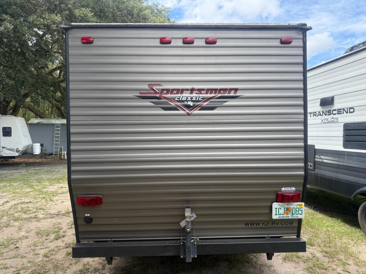 KZ Recreational Vehicles Sportsmen Classic  2015