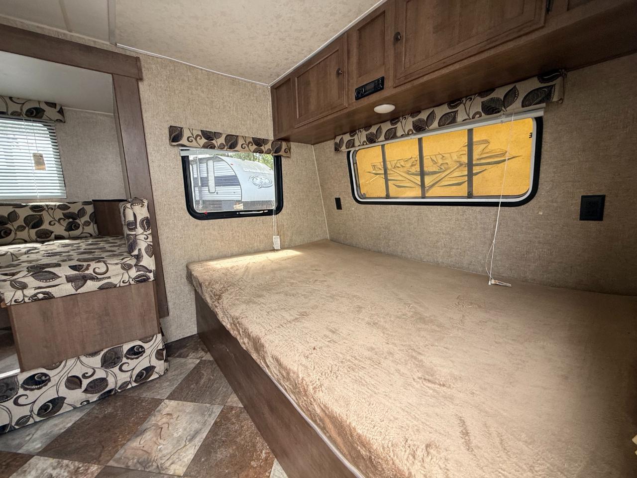 KZ Recreational Vehicles Sportsmen Classic  2015