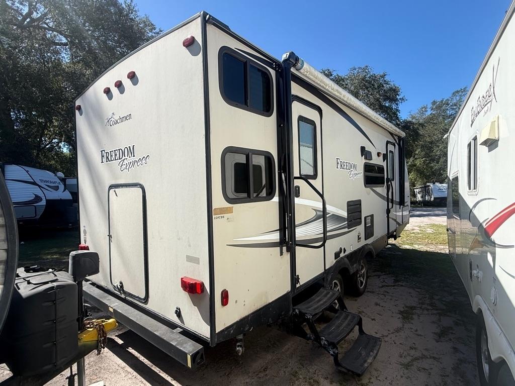 Coachmen Freedom Express  2017