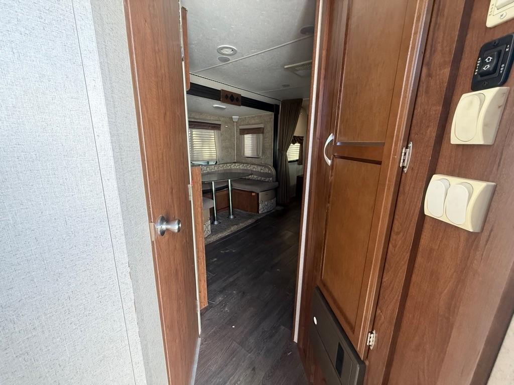 Coachmen Freedom Express  2017