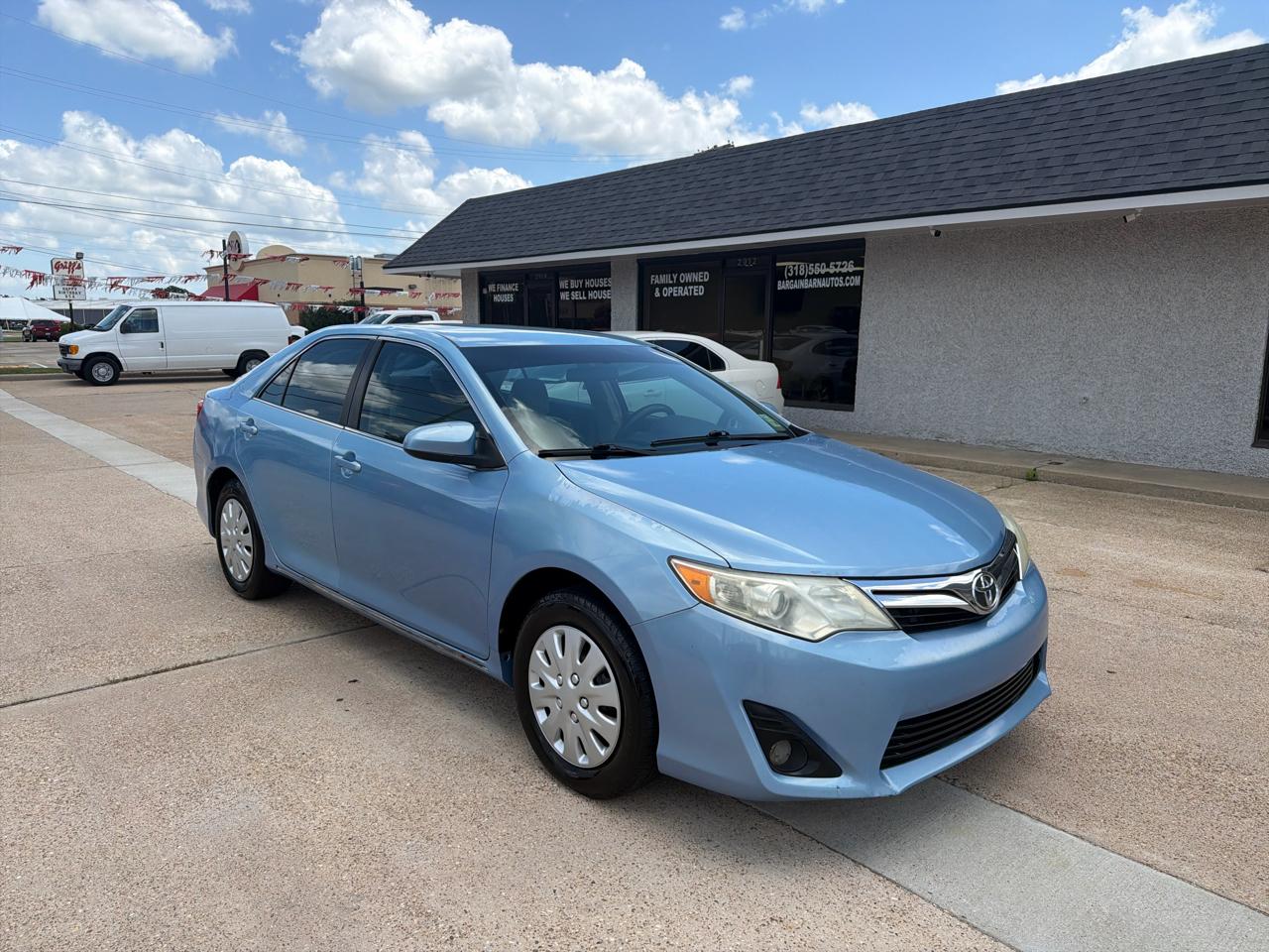 Toyota Camry SE 2012