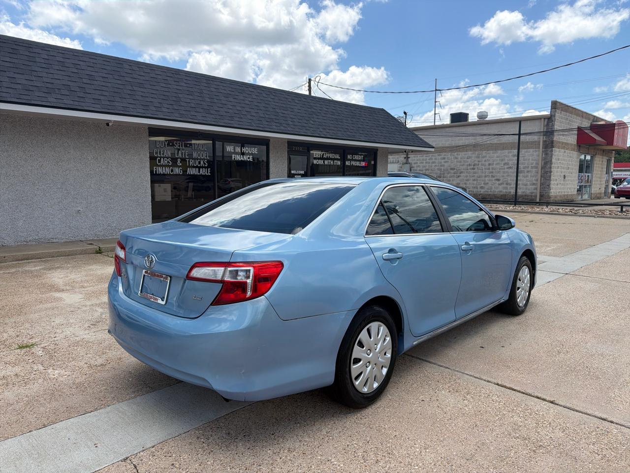Toyota Camry SE 2012