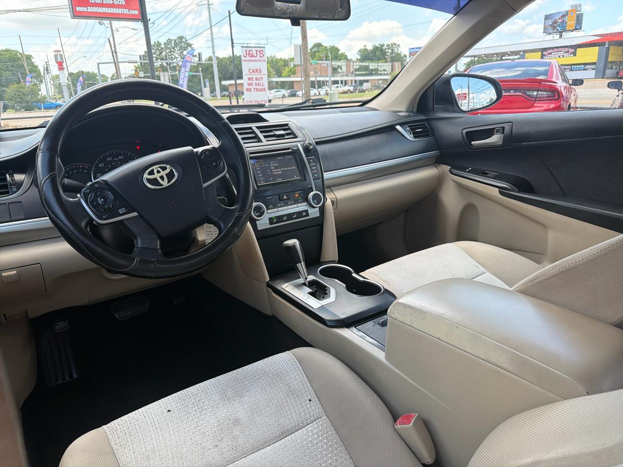 Toyota Camry SE 2012