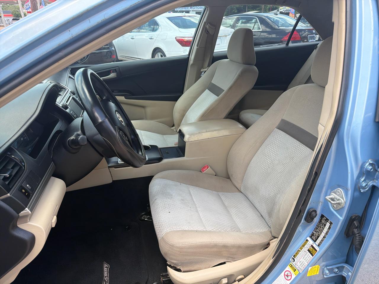 Toyota Camry SE 2012