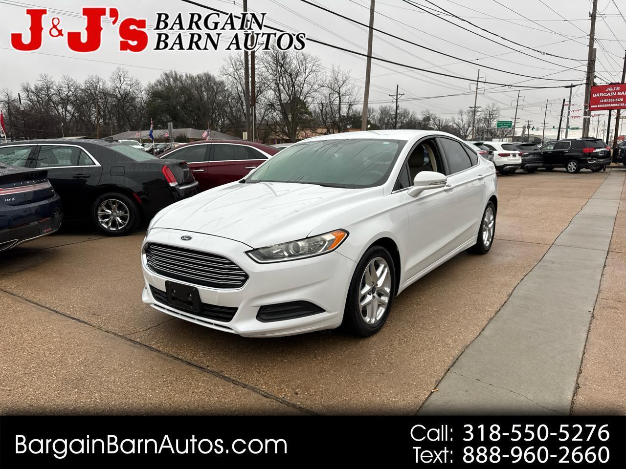 2015 Ford Fusion SE FWD's photo