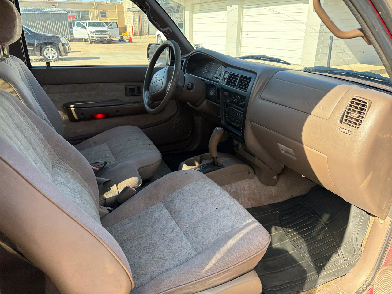 Toyota Tacoma PreRunner Xtracab 2WD 2000