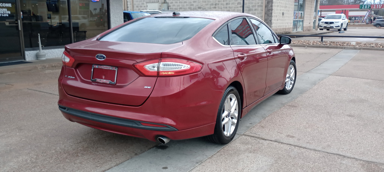 Ford Fusion SE 2013