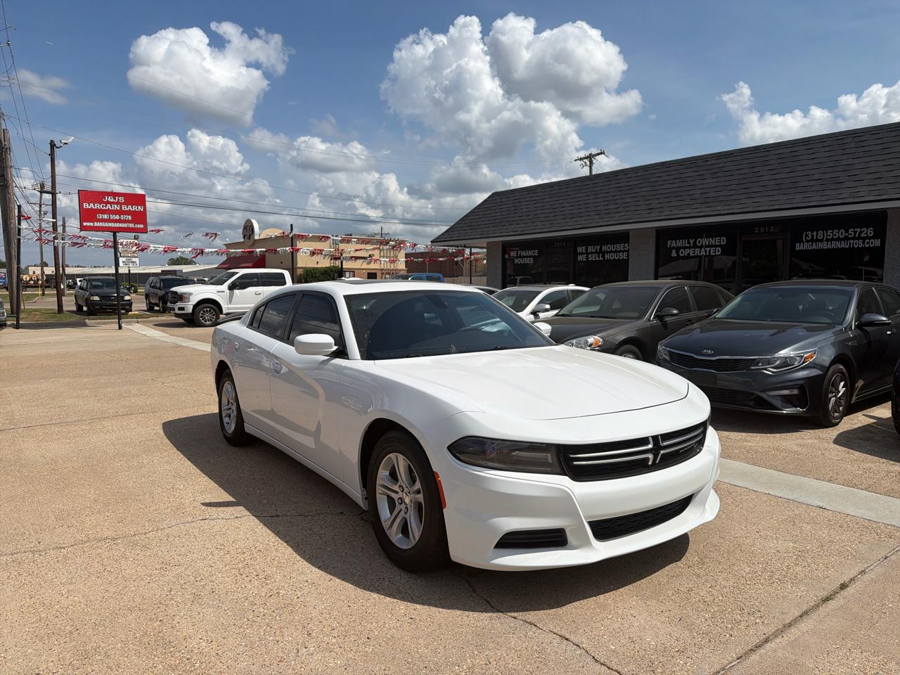 Dodge Charger SE 2016