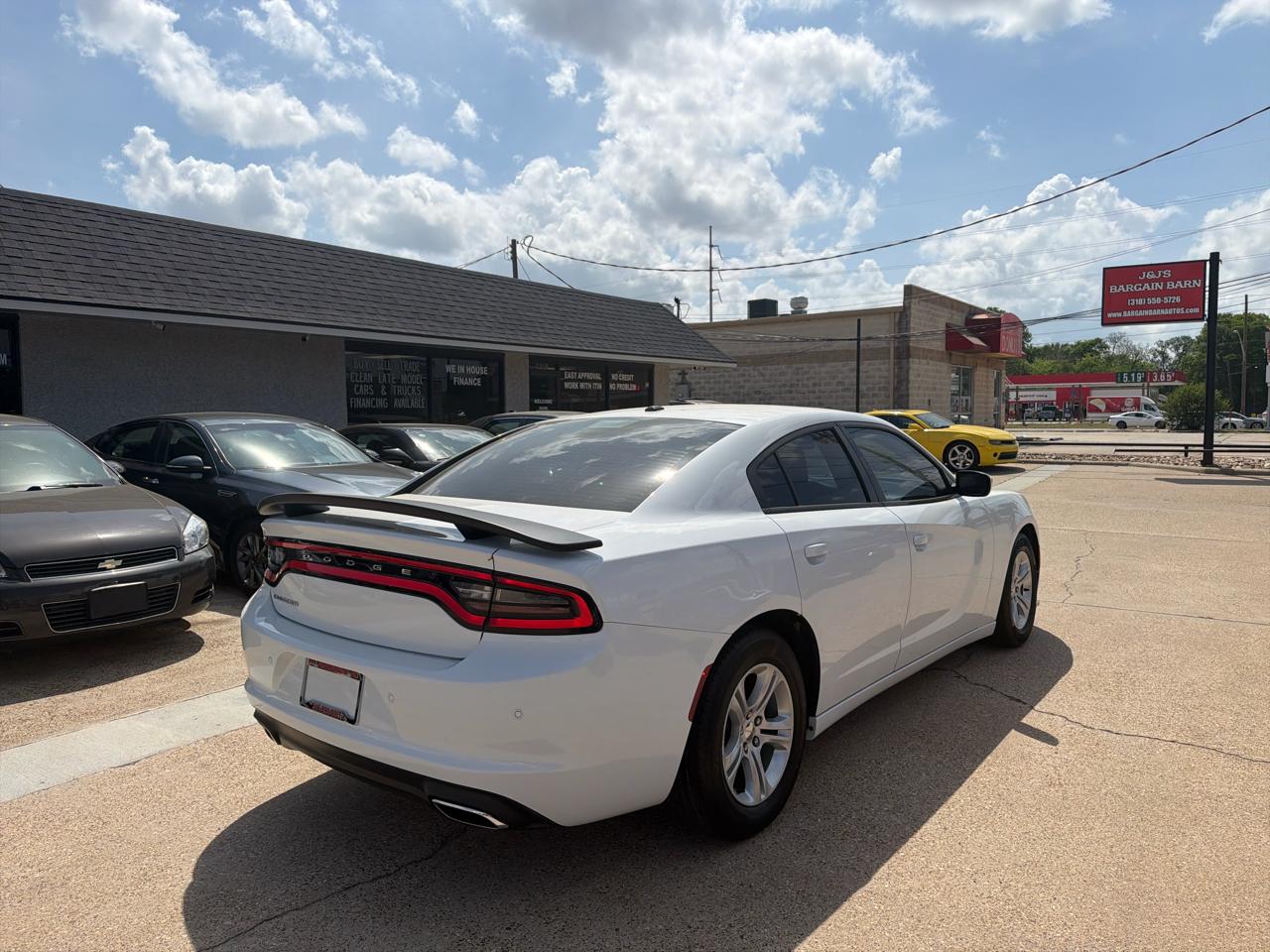 Dodge Charger SE 2016