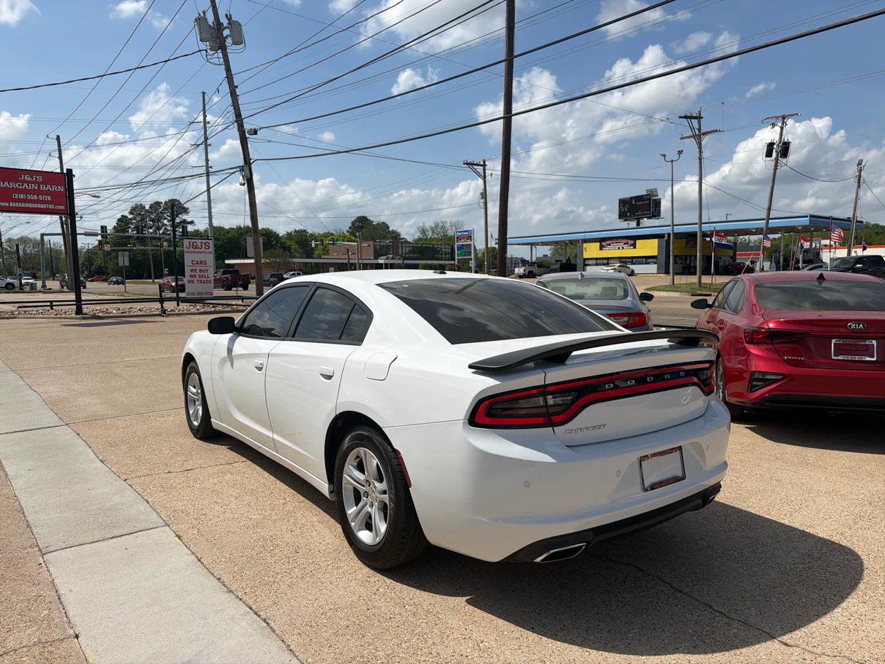 Dodge Charger SE 2016