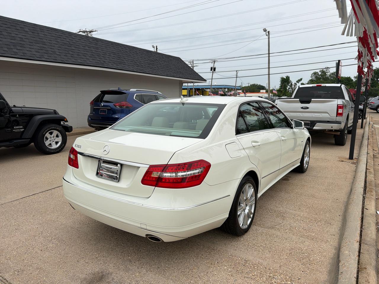 Mercedes-Benz E-Class E350 Sedan 2012