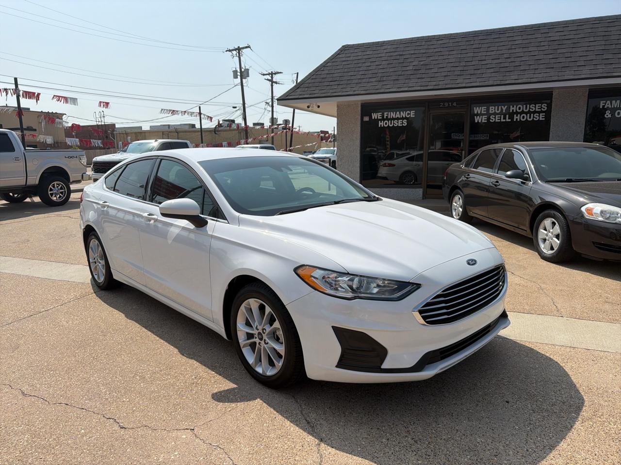 Ford Fusion Hybrid SE 2020