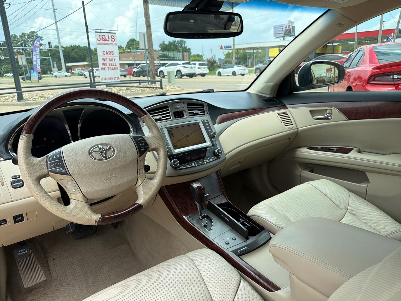 Toyota Avalon Base 2012