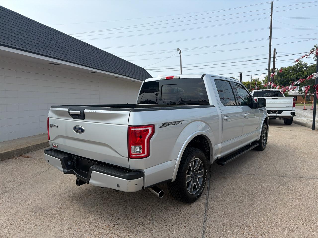 Ford F-150 XL SuperCrew 5.5-ft. Bed 2WD 2016