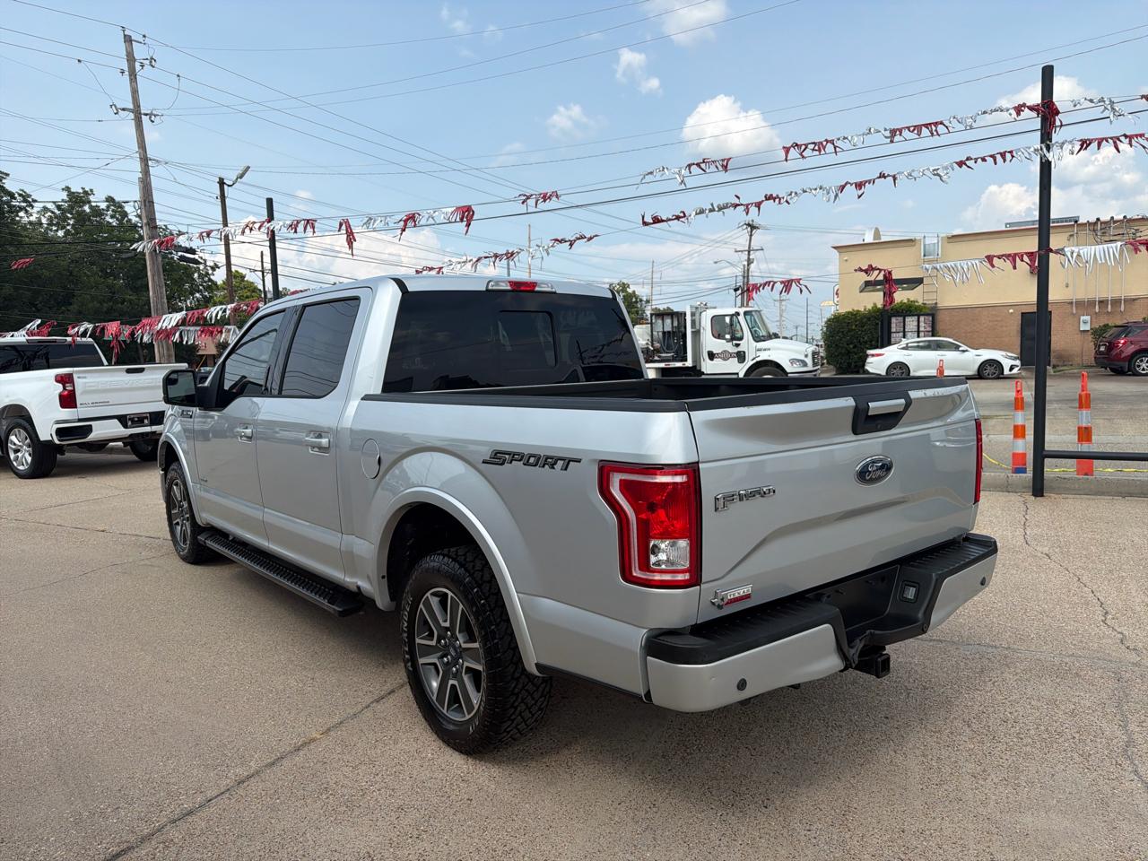 Ford F-150 XL SuperCrew 5.5-ft. Bed 2WD 2016