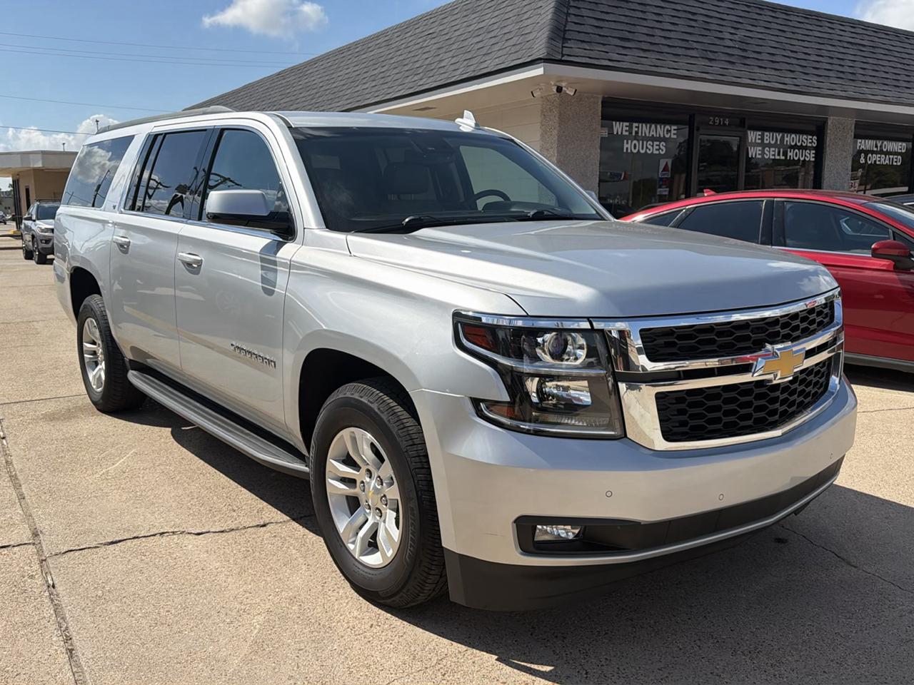 Chevrolet Suburban LT 4WD 2016