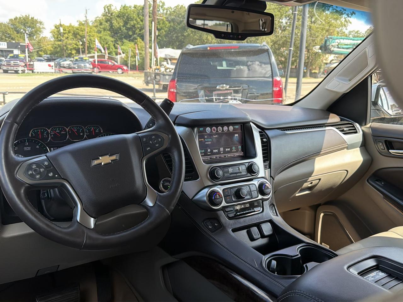 Chevrolet Suburban LT 4WD 2016