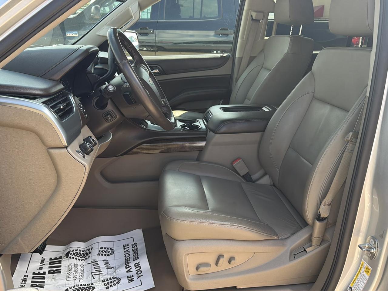 Chevrolet Suburban LT 4WD 2016