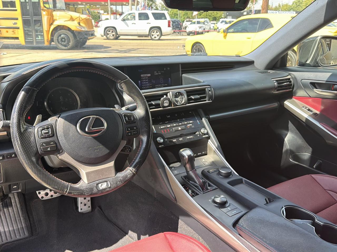 Lexus IS IS Turbo RWD 2017