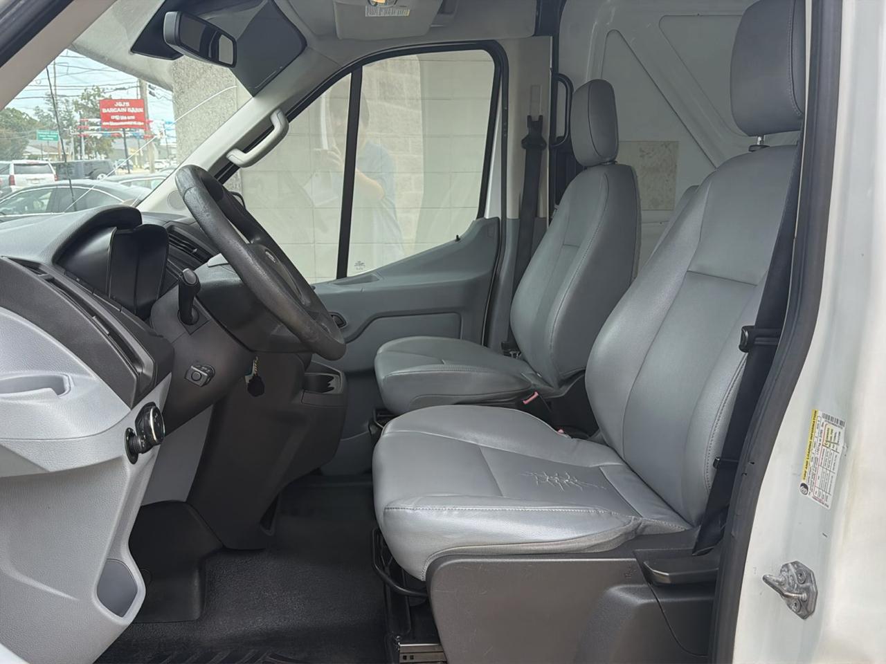 Ford Transit Cargo Van T-250 148" Med Rf 9000 GVWR Sliding RH Dr 2016