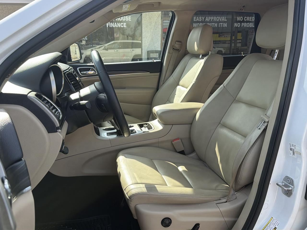 Jeep Grand Cherokee Limited 2WD 2019