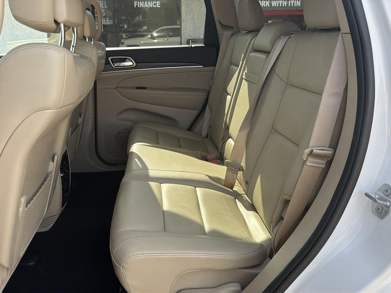 Jeep Grand Cherokee Limited 2WD 2019