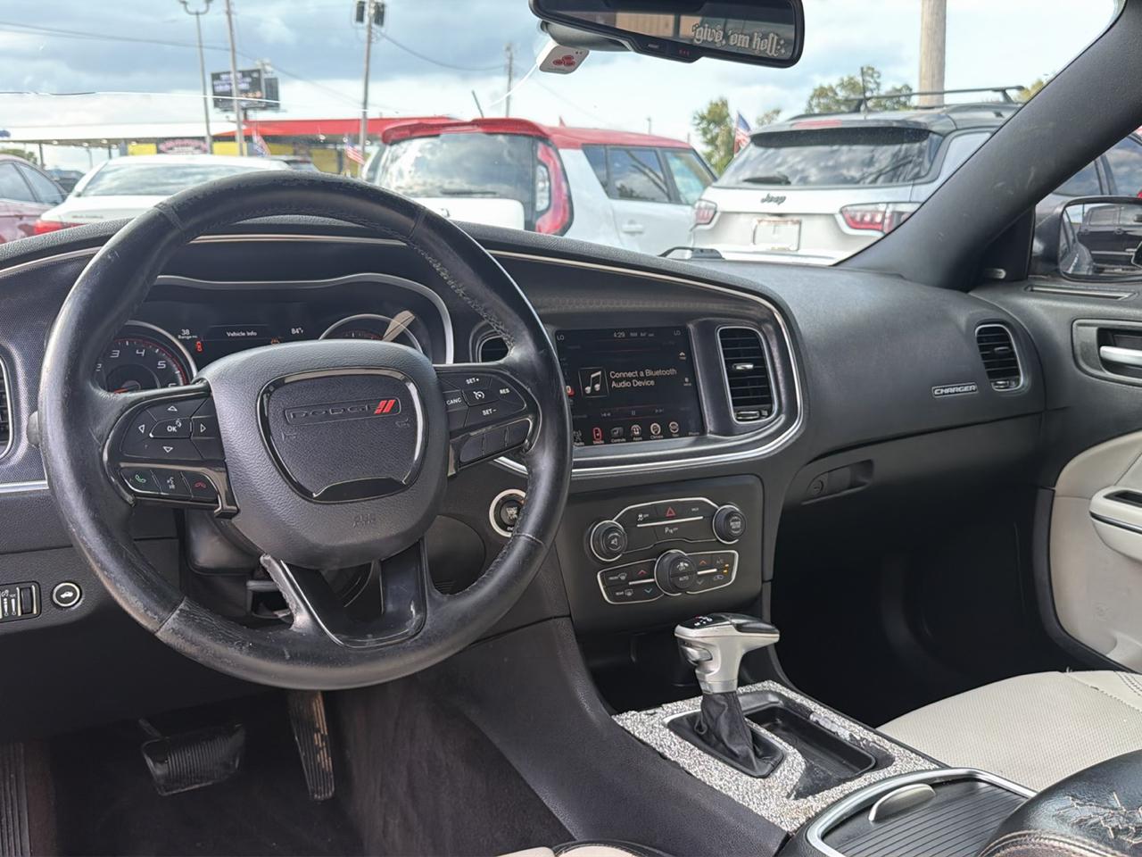 Dodge Charger 4dr Sdn SXT RWD 2016