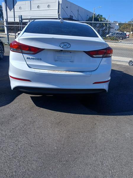 Hyundai Elantra Limited 2018