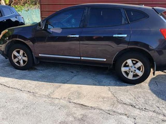 Black 2013 Nissan Rogue S SUV / Crossover Front-Wheel Drive Continuously Variable Transmission